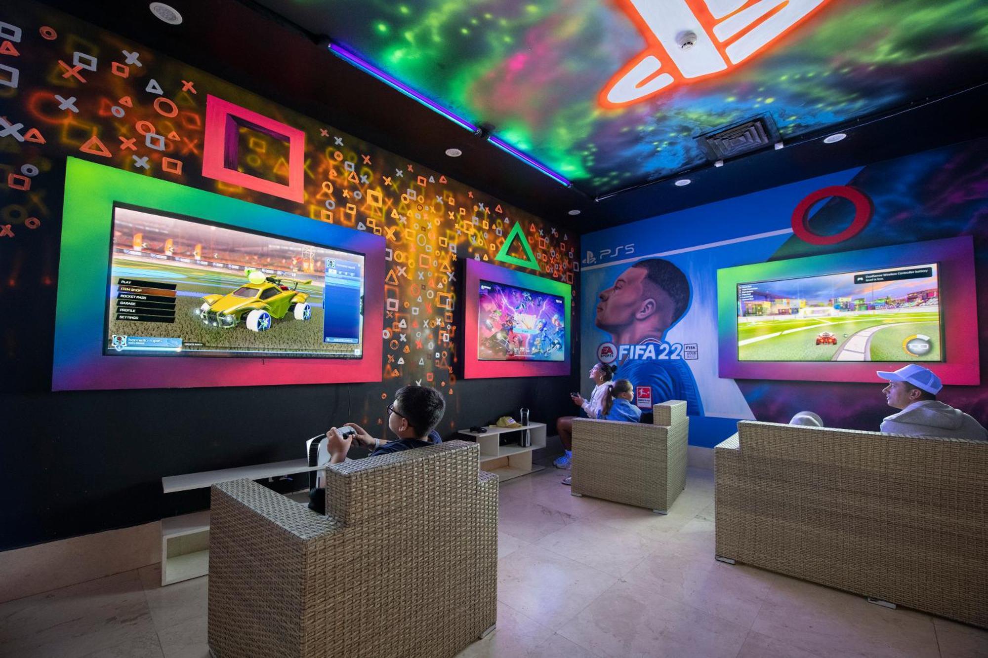 Charmillion Club Aquapark Hotel Sharm El Sheikk Exterior foto PlayStation Lounge in Dubai